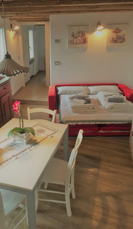 La Casa Nel Bosco Appartement Malcesine Buitenkant foto